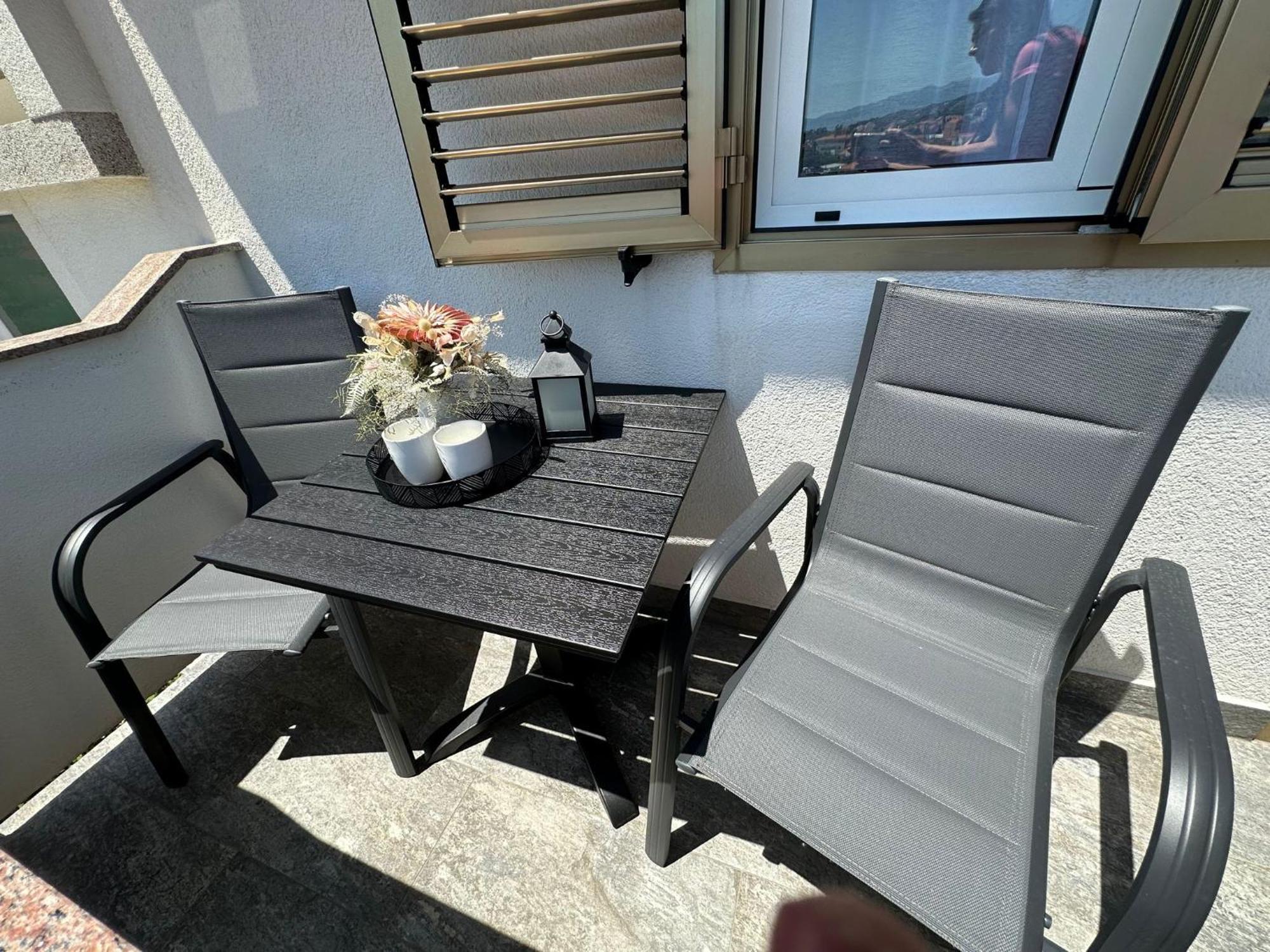 Apartments Vinse Near Rab Center 拉布 外观 照片