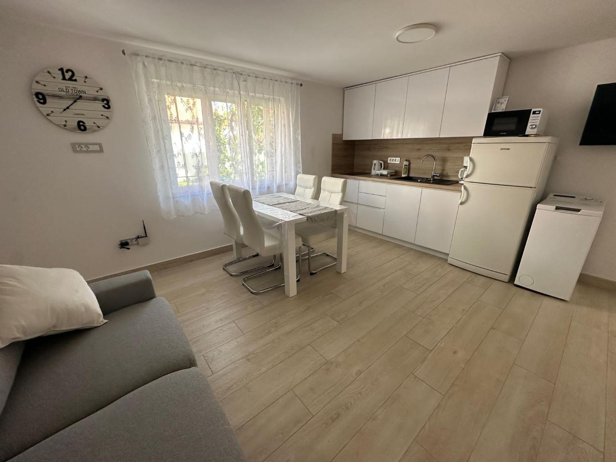 Apartments Vinse Near Rab Center 拉布 外观 照片